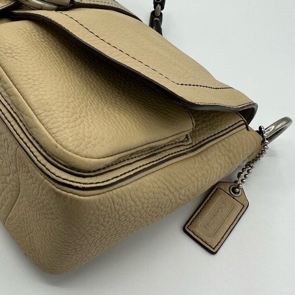 📸SALE📸 Coach Chelsea Tan Pebbled Leather Hobo Flap Shoulder Bag (#F10893) - Picture 8 of 16